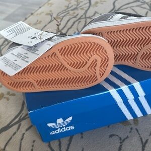 BNWT & BOX Adidas Kids suede Gray Campus 00s with Gum Outsoles. Never worn.